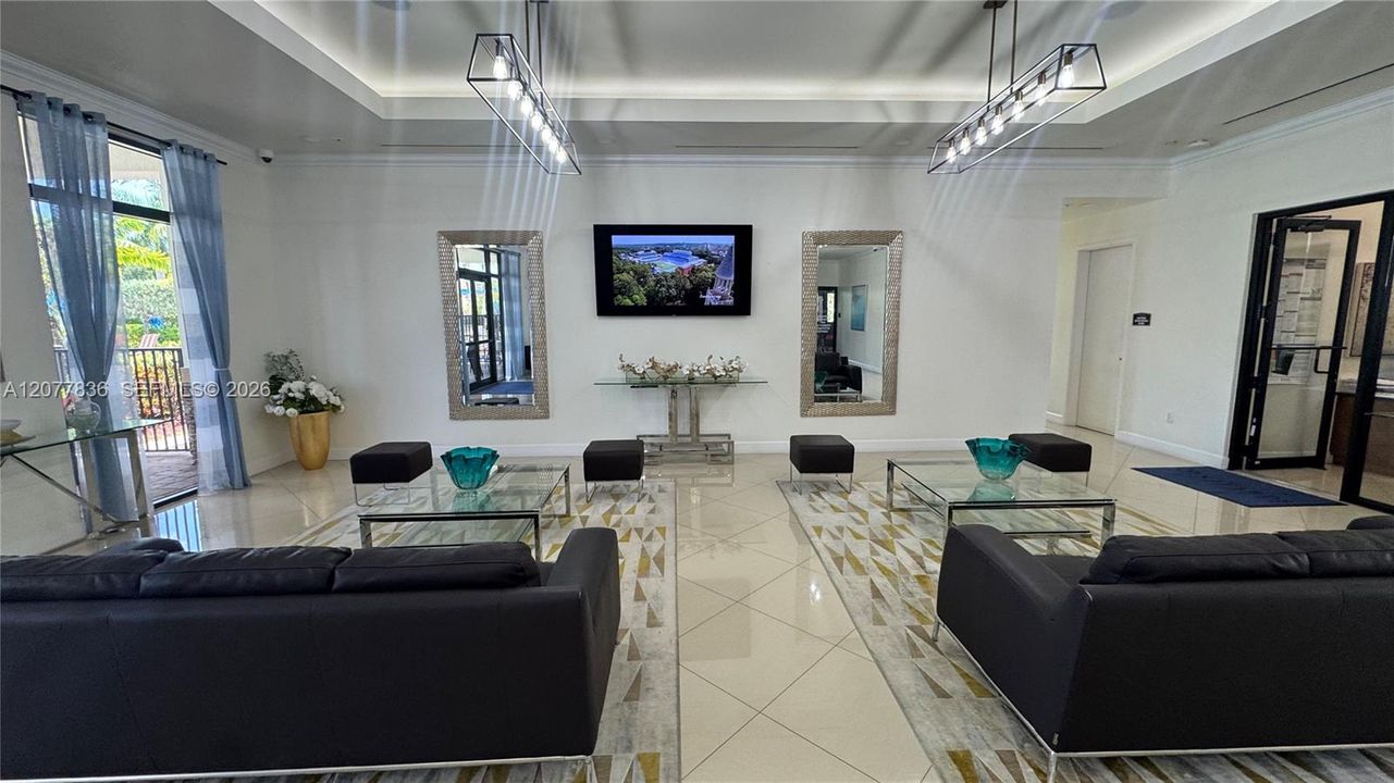 En Venta: $675,000 (5 camas, 3 baños, 3196 Pies cuadrados)