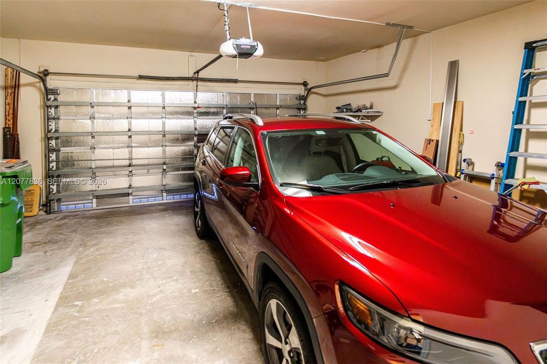 En Venta: $675,000 (5 camas, 3 baños, 3196 Pies cuadrados)