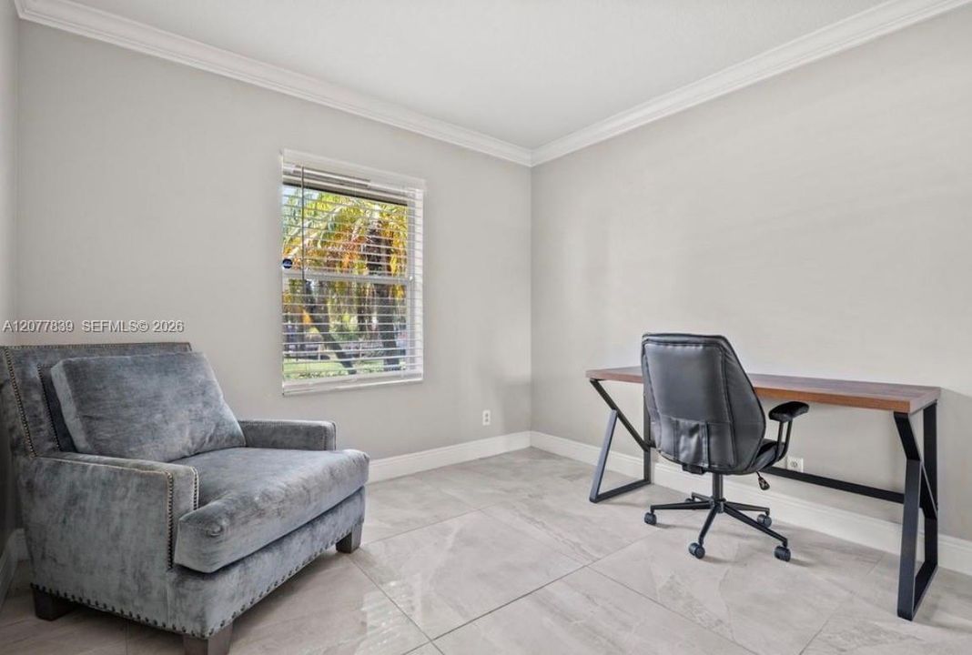For Rent: $4,200 (3 beds, 2 baths, 1222 Square Feet)