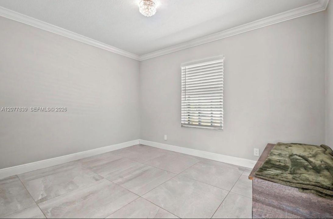 For Rent: $4,200 (3 beds, 2 baths, 1222 Square Feet)