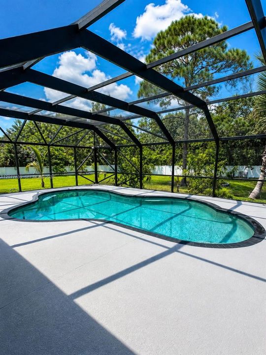 For Rent: $4,200 (3 beds, 2 baths, 1222 Square Feet)