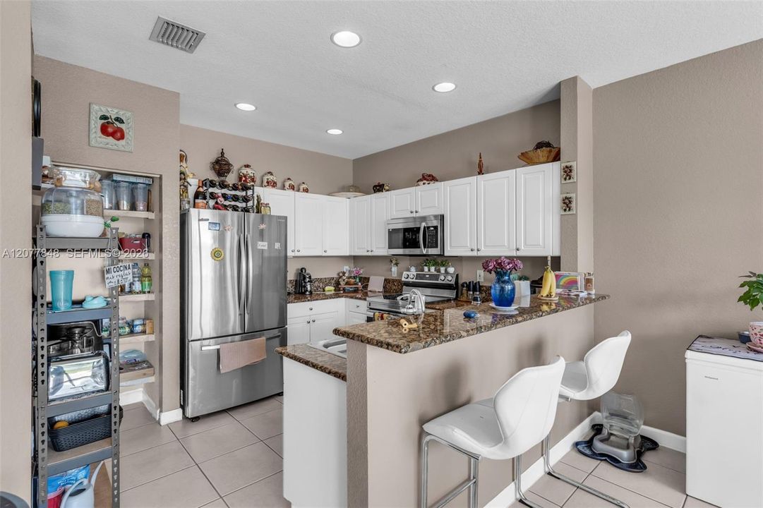 For Sale: $499,900 (4 beds, 2 baths, 2016 Square Feet)