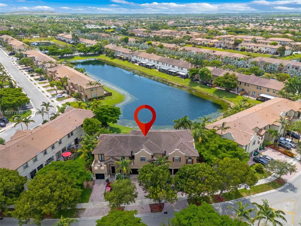 For Sale: $499,900 (4 beds, 2 baths, 2016 Square Feet)