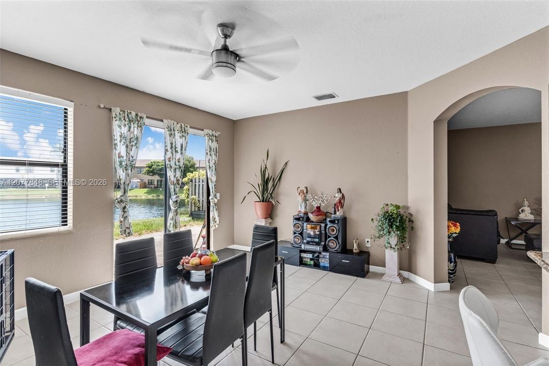 For Sale: $499,900 (4 beds, 2 baths, 2016 Square Feet)