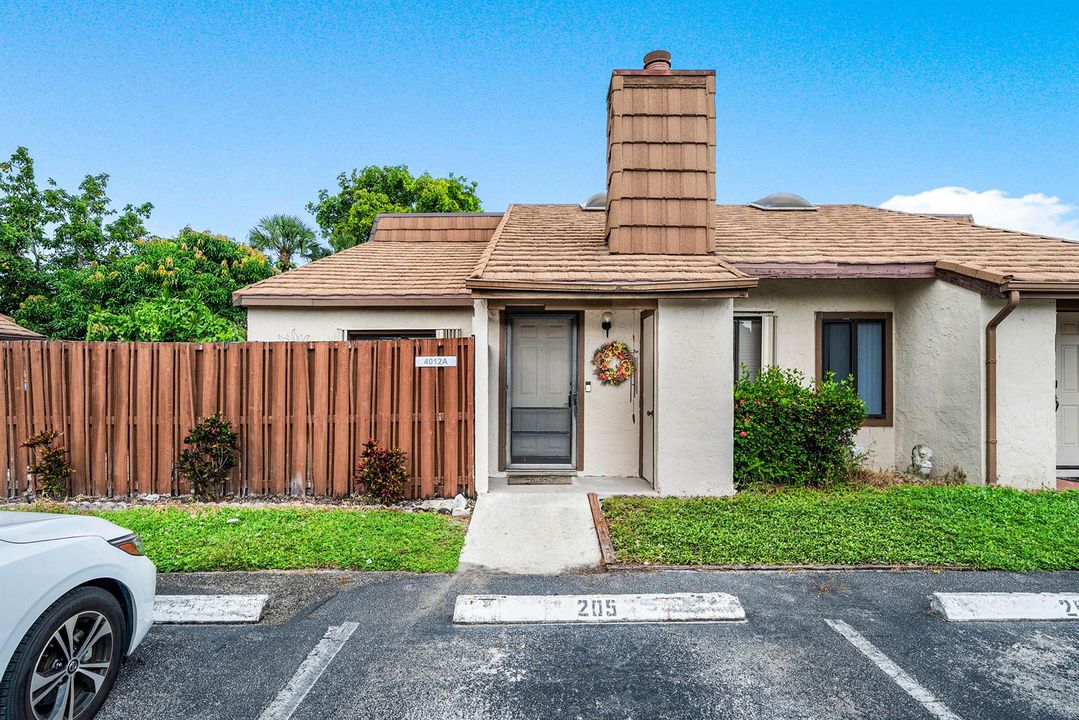 003-4012PalmBayCircle-WestPalmBeach-FL-3