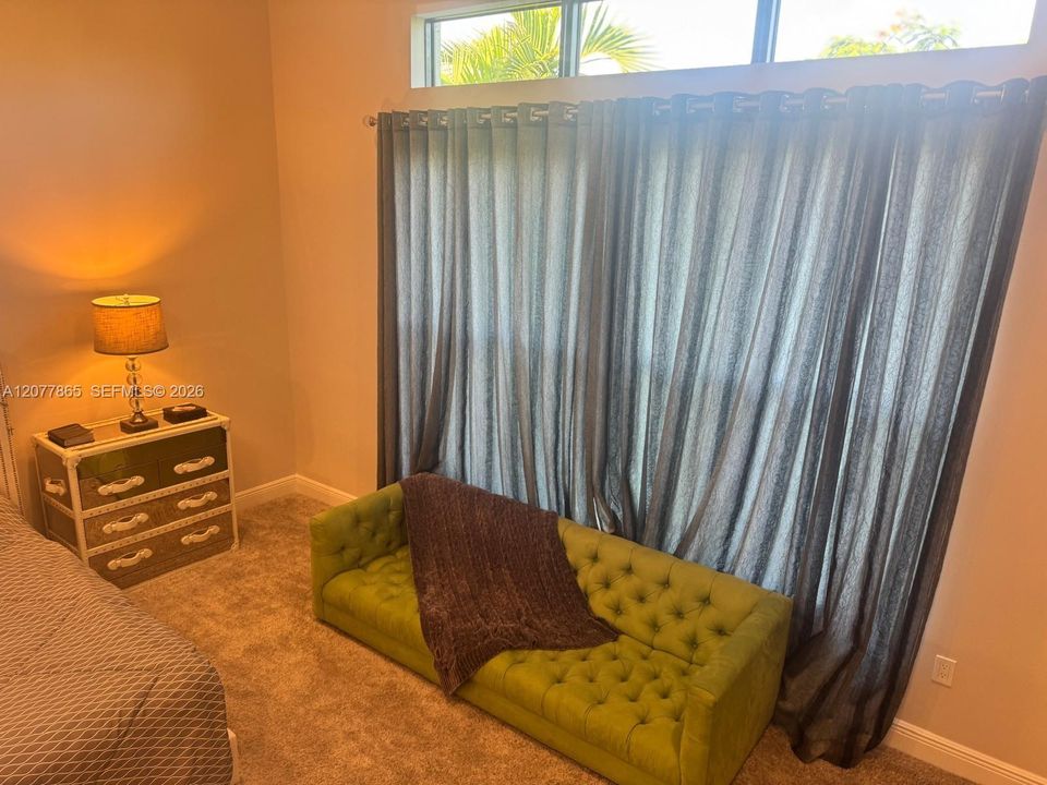 En Venta: $1,375,000 (4 camas, 3 baños, 3534 Pies cuadrados)