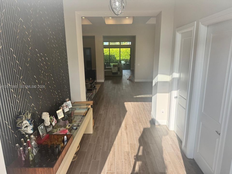 En Venta: $1,375,000 (4 camas, 3 baños, 3534 Pies cuadrados)