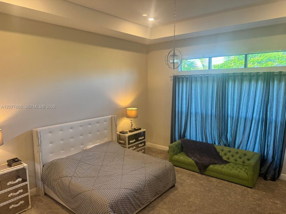 En Venta: $1,375,000 (4 camas, 3 baños, 3534 Pies cuadrados)