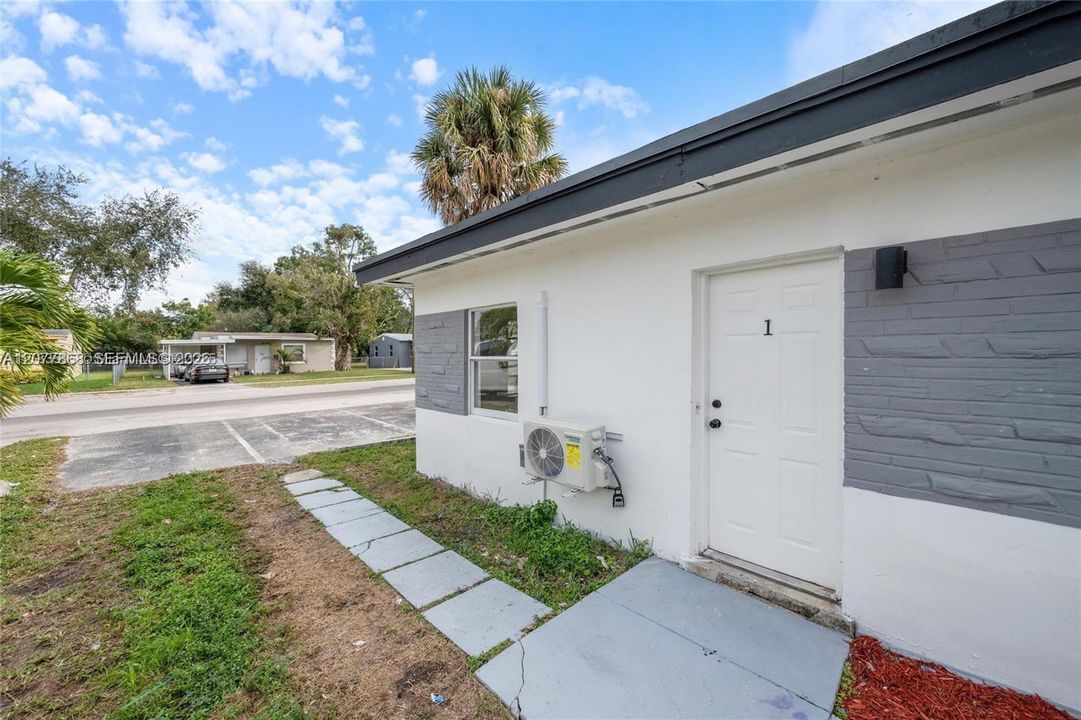 En Venta: $799,900 (0 camas, 0 baños, 1988 Pies cuadrados)