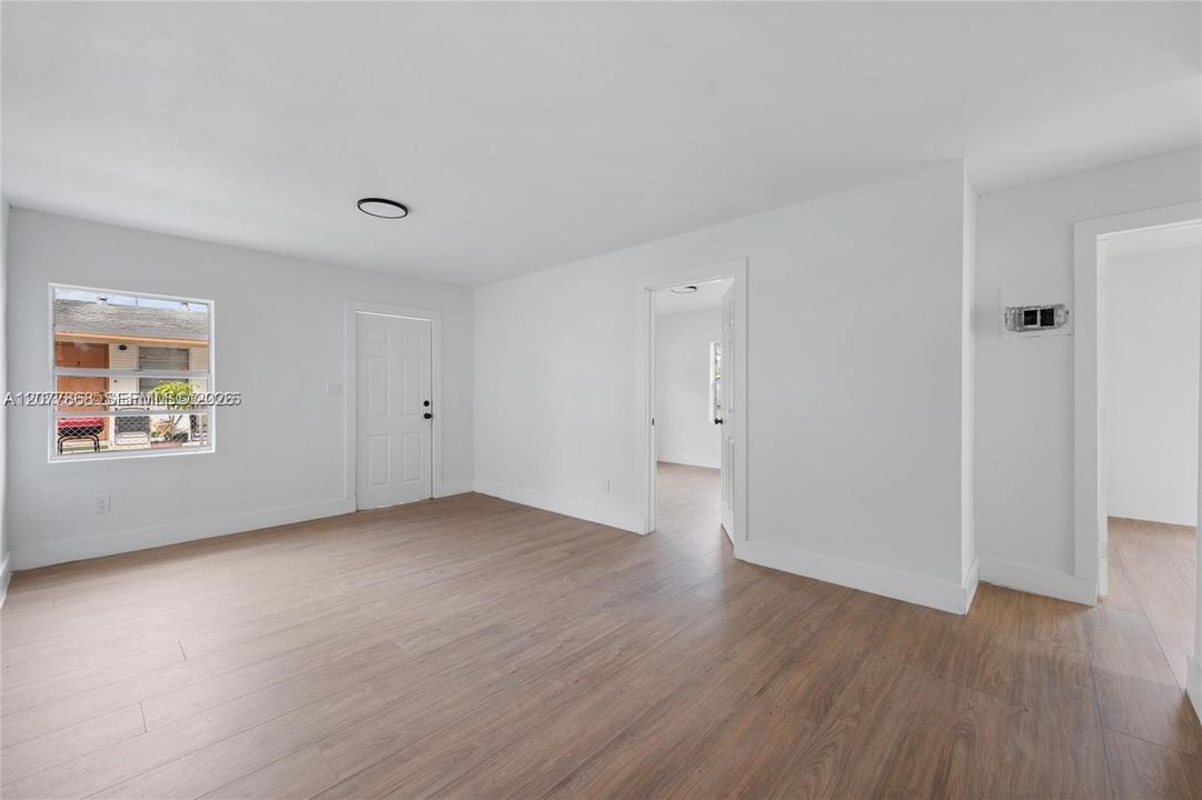 En Venta: $799,900 (0 camas, 0 baños, 1988 Pies cuadrados)