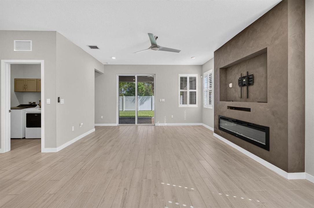 11-web-or-mls-5D1A3238