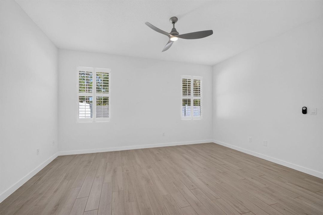 24-web-or-mls-5D1A3302