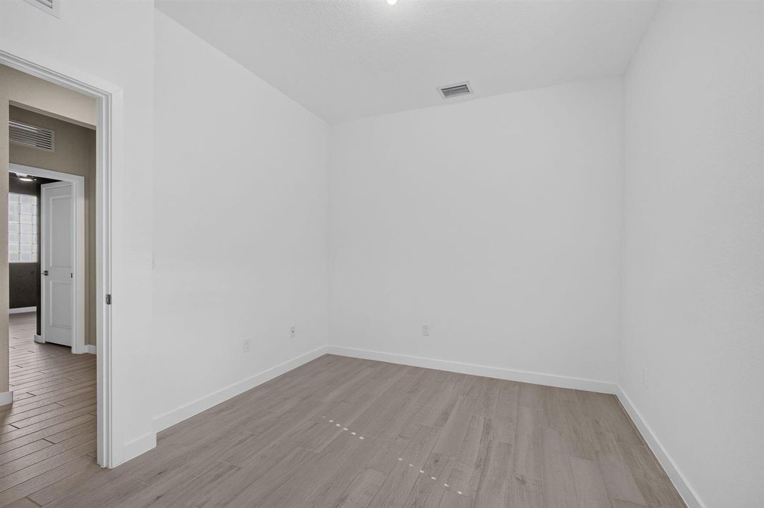 35-web-or-mls-5D1A3358