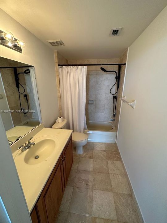 For Rent: $2,395 (1 beds, 1 baths, 729 Square Feet)