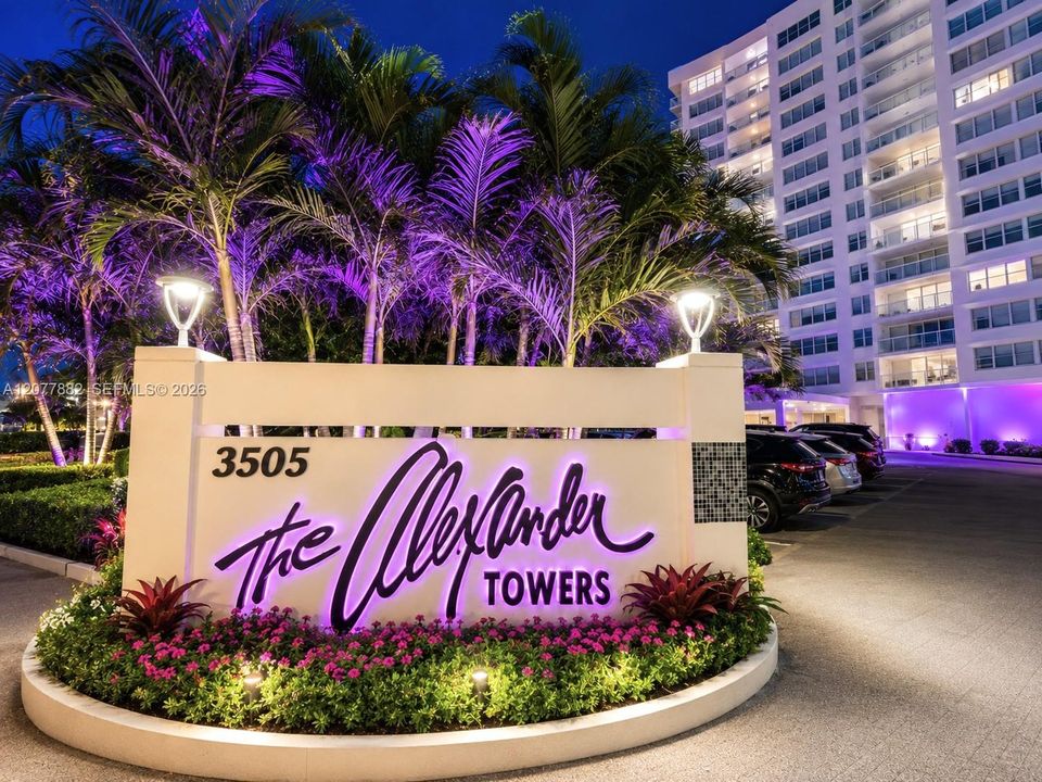 For Rent: $4,500 (2 beds, 2 baths, 1090 Square Feet)