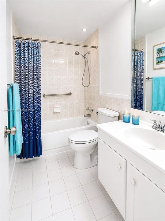 For Rent: $4,500 (2 beds, 2 baths, 1090 Square Feet)