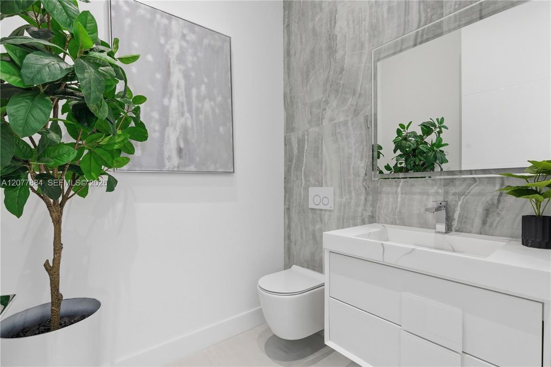 For Rent: $37,000 (6 beds, 6 baths, 5036 Square Feet)