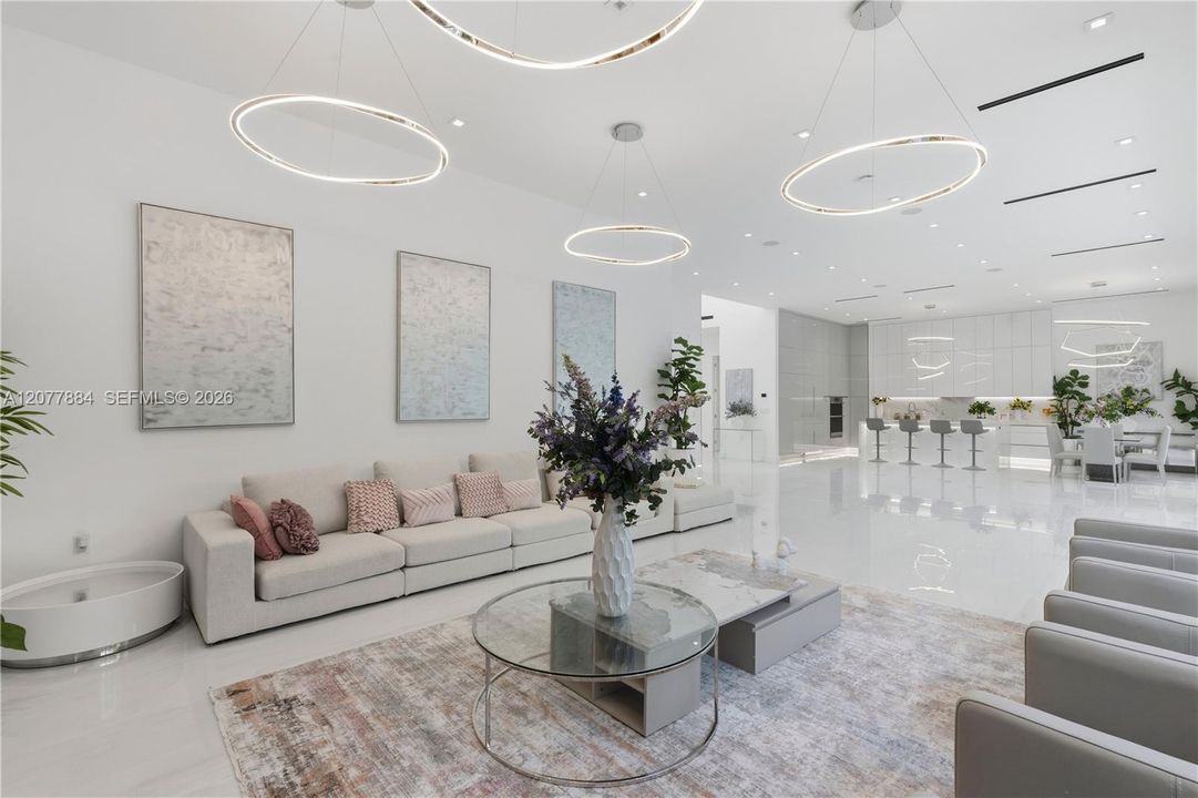 For Rent: $37,000 (6 beds, 6 baths, 5036 Square Feet)