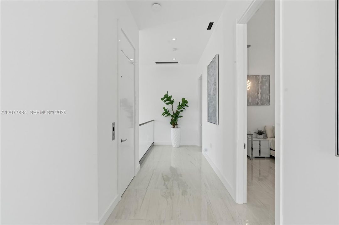 For Rent: $37,000 (6 beds, 6 baths, 5036 Square Feet)