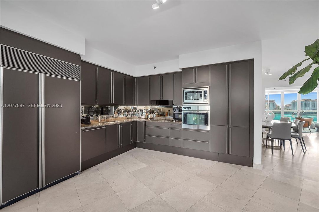 For Rent: $18,500 (3 beds, 3 baths, 2190 Square Feet)