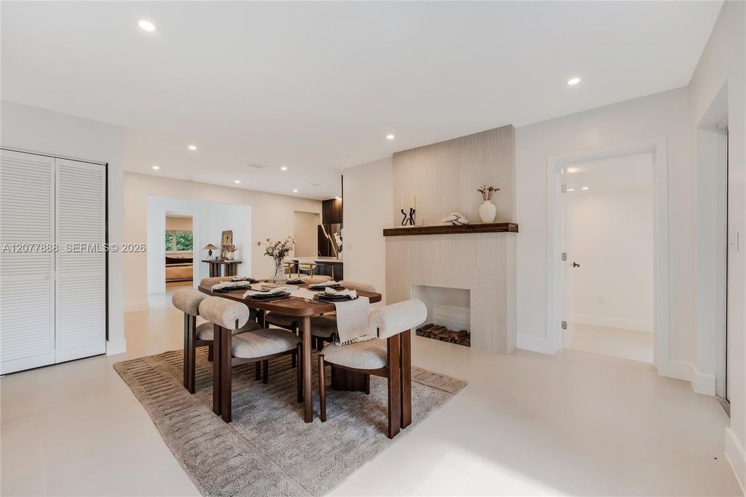 На продажу: $929,000 (3 спален, 3 ванн, 1603 Квадратных фут)