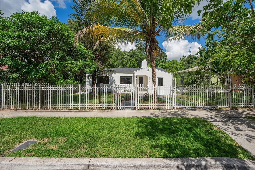 На продажу: $929,000 (3 спален, 3 ванн, 1603 Квадратных фут)