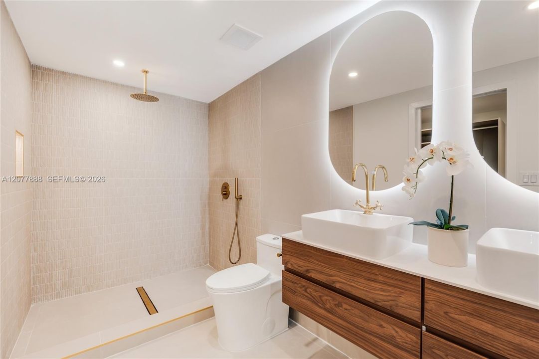 На продажу: $929,000 (3 спален, 3 ванн, 1603 Квадратных фут)