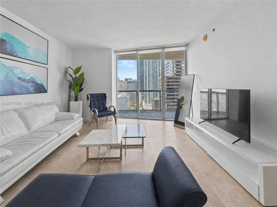 For Rent: $3,700 (1 beds, 1 baths, 984 Square Feet)