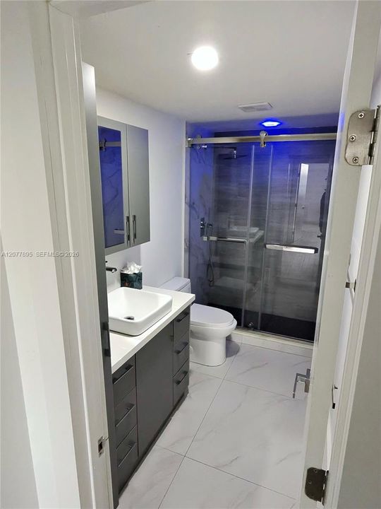 En Renta: $3,395 (2 camas, 2 baños, 1220 Pies cuadrados)