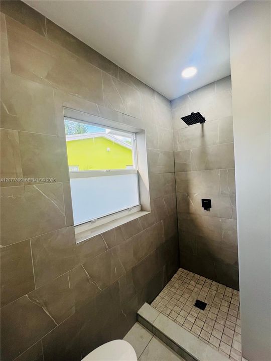 For Sale: $495,000 (4 beds, 2 baths, 1225 Square Feet)