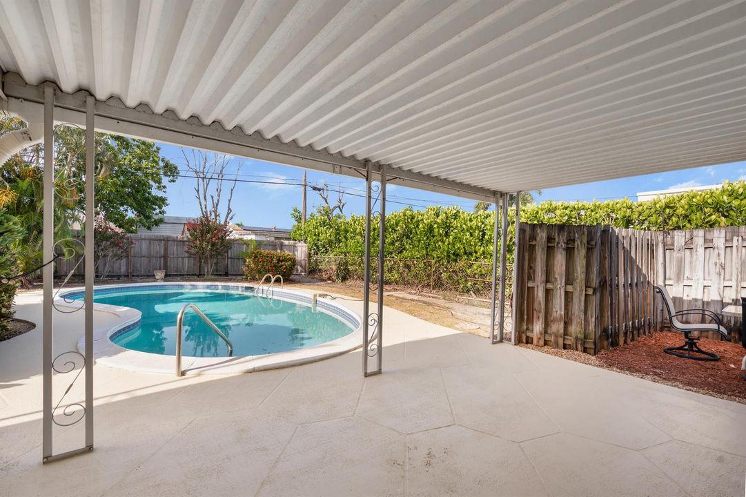 2593 Bahia Rd00025