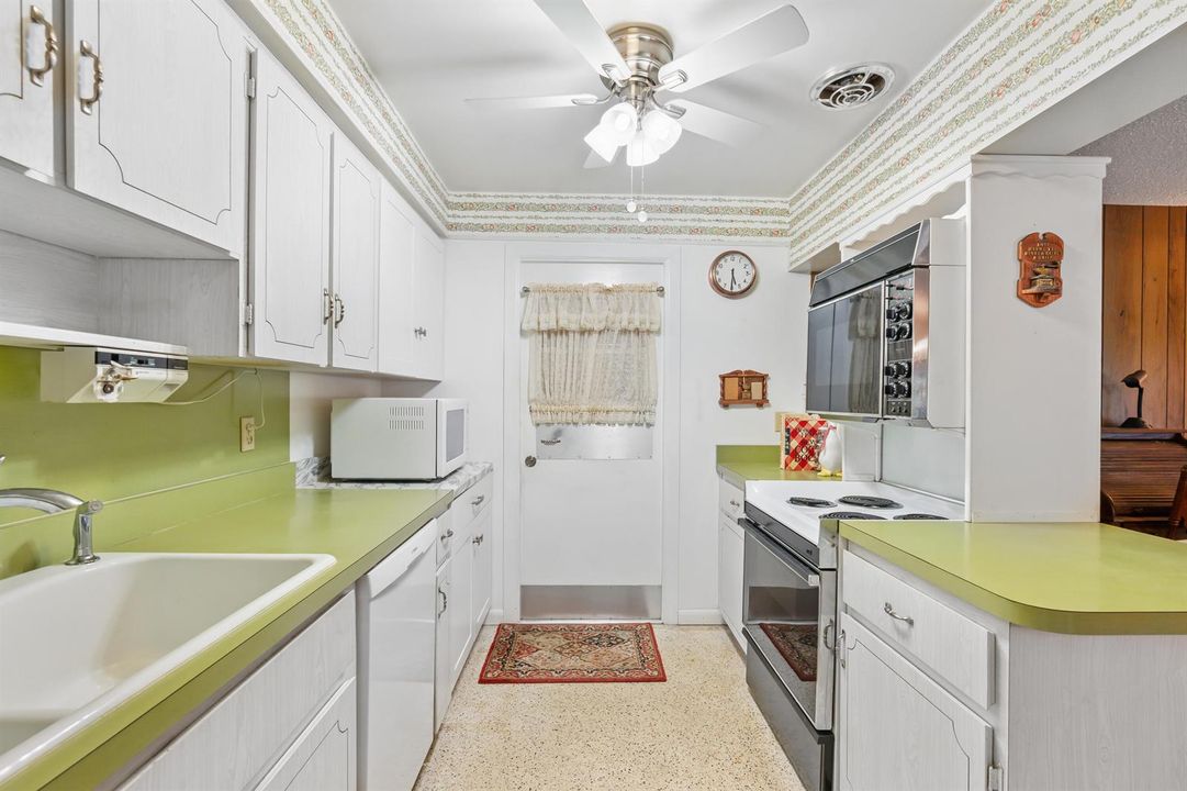 2593 Bahia Rd00019