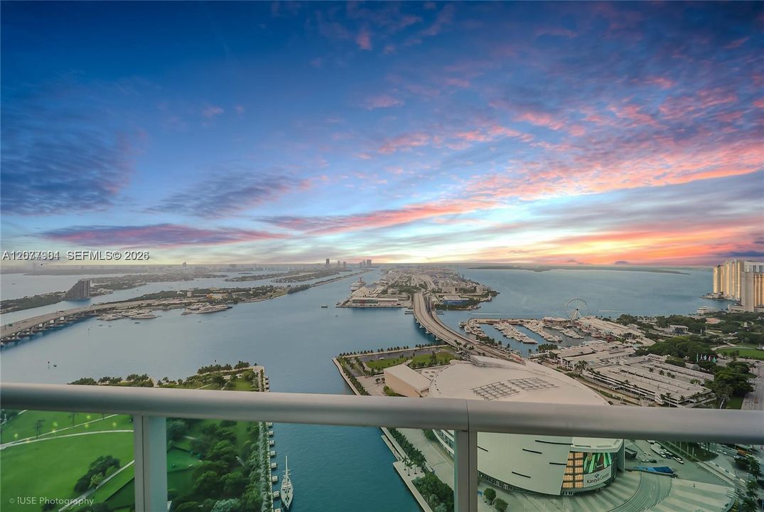 For Rent: $7,950 (2 beds, 3 baths, 1694 Square Feet)