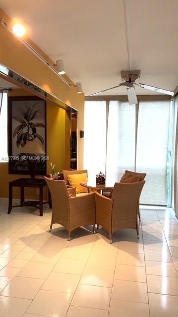 For Sale: $345,000 (2 beds, 2 baths, 1344 Square Feet)