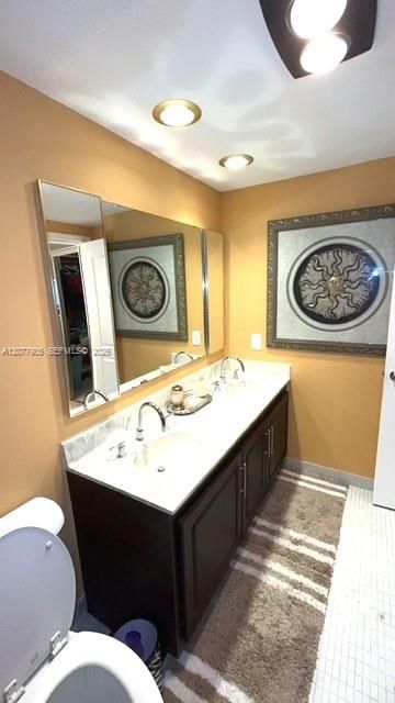 For Sale: $345,000 (2 beds, 2 baths, 1344 Square Feet)