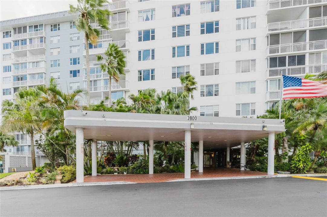 For Sale: $345,000 (2 beds, 2 baths, 1344 Square Feet)