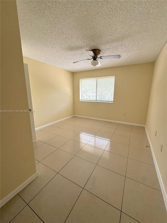 For Rent: $1,850 (2 beds, 2 baths, 910 Square Feet)