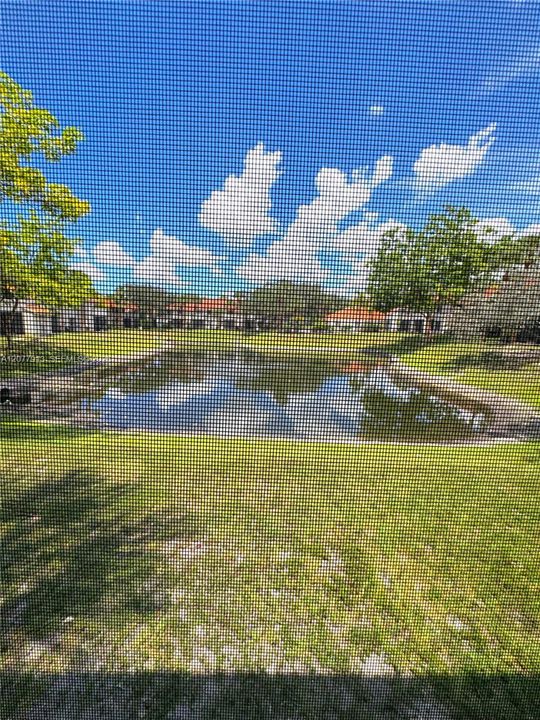 For Rent: $1,850 (2 beds, 2 baths, 910 Square Feet)