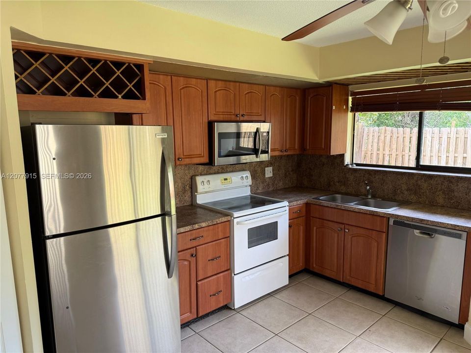 For Rent: $3,300 (4 beds, 2 baths, 1300 Square Feet)