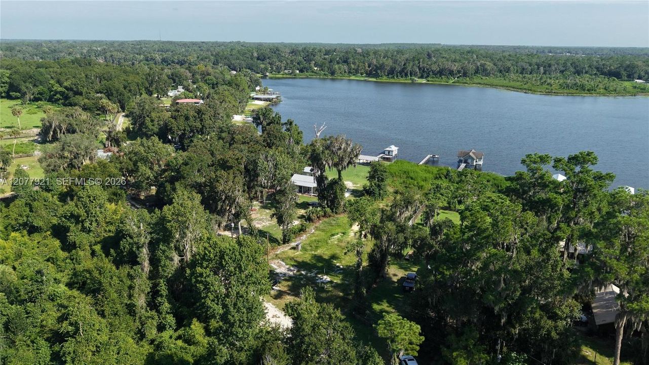 На продажу: $250,000 (2.56 acres)