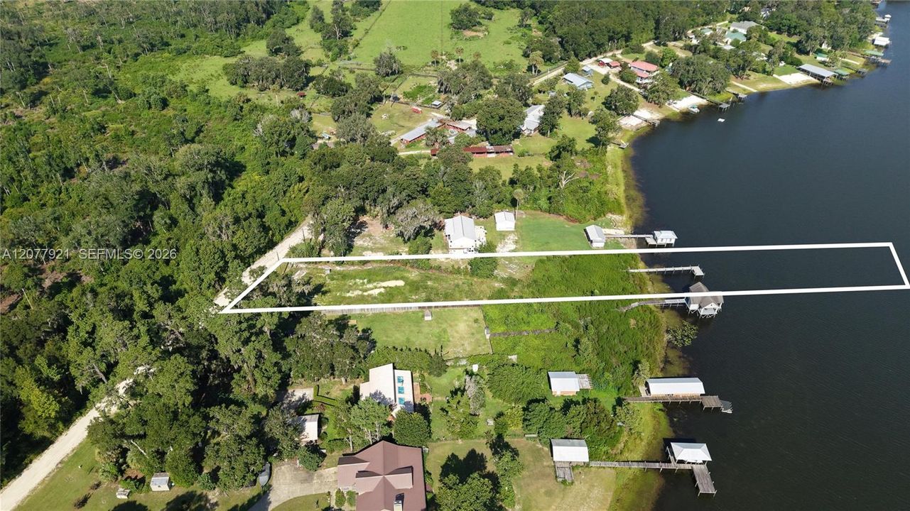 На продажу: $250,000 (2.56 acres)