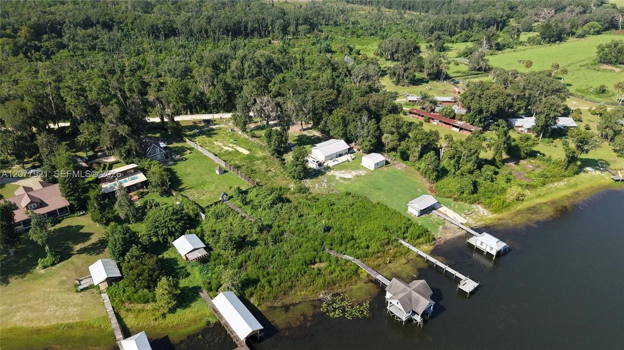 На продажу: $250,000 (2.56 acres)