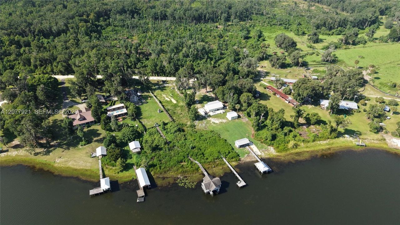 На продажу: $250,000 (2.56 acres)