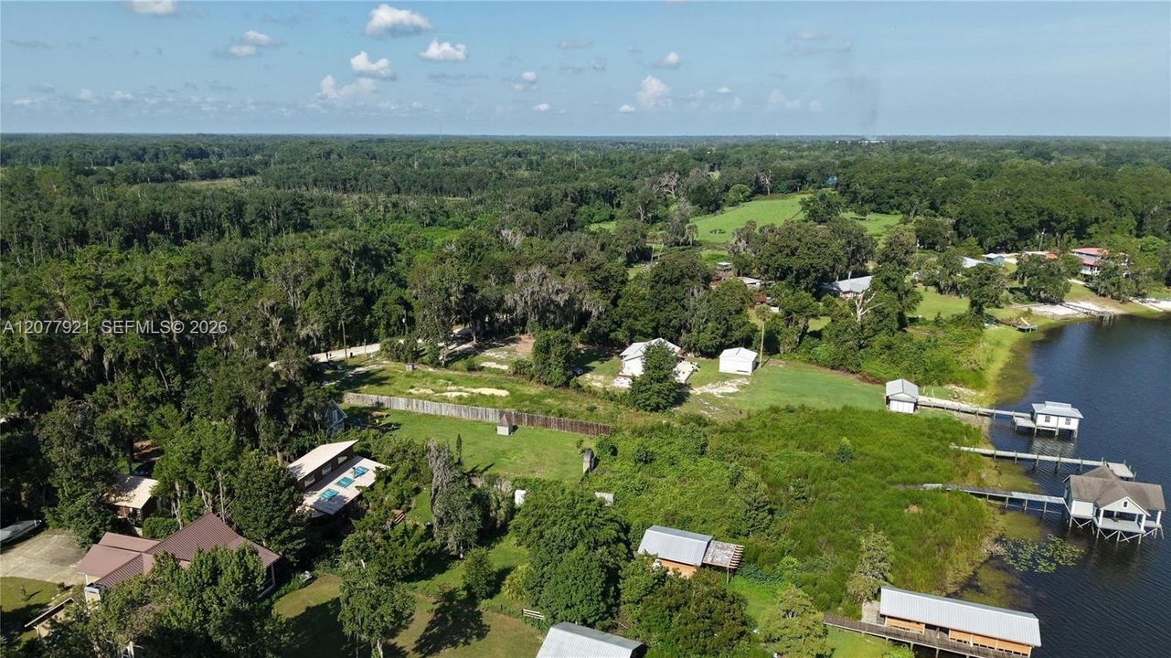 На продажу: $250,000 (2.56 acres)