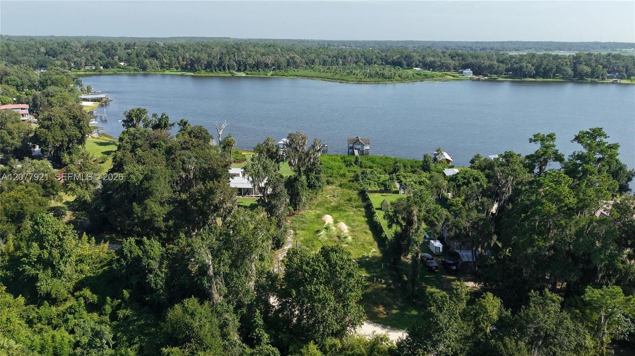 На продажу: $250,000 (2.56 acres)