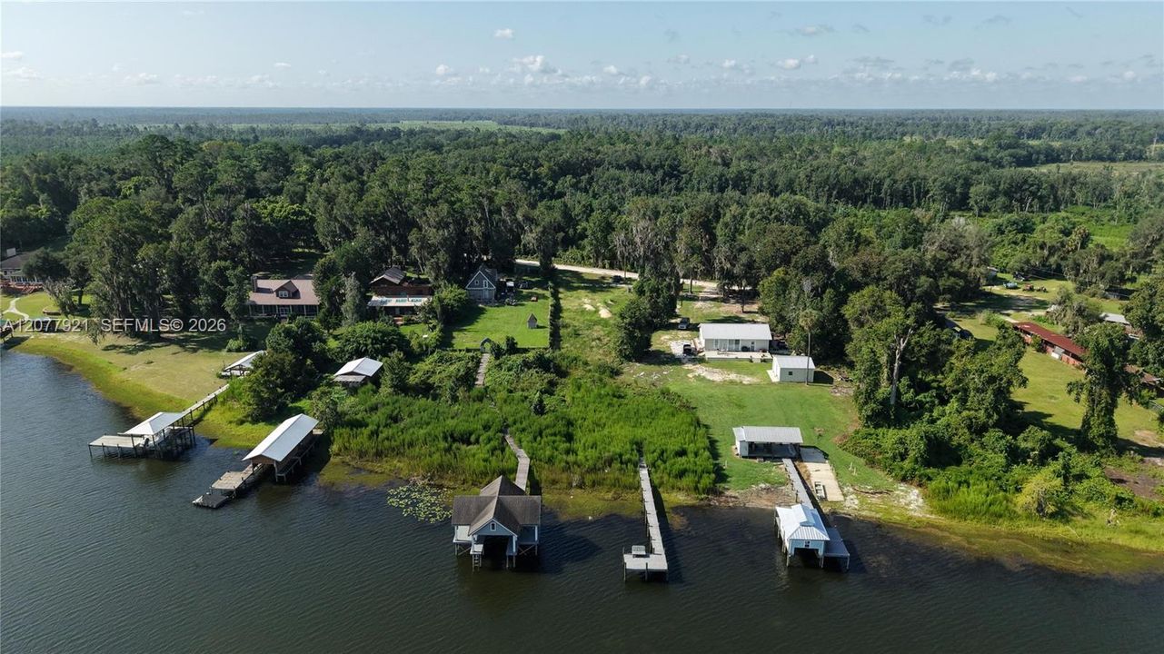 На продажу: $250,000 (2.56 acres)