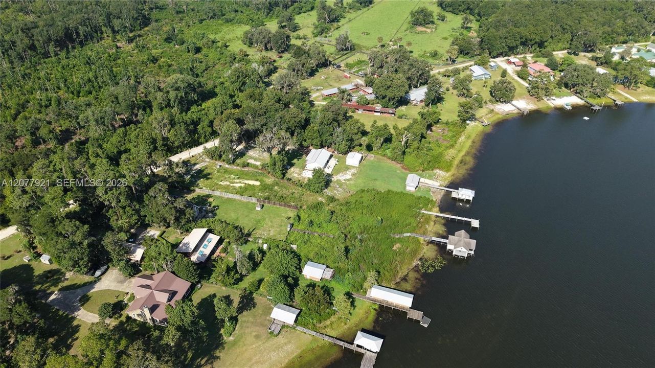 На продажу: $250,000 (2.56 acres)