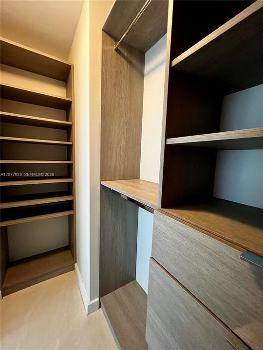 На продажу: $777,000 (2 спален, 2 ванн, 1141 Квадратных фут)