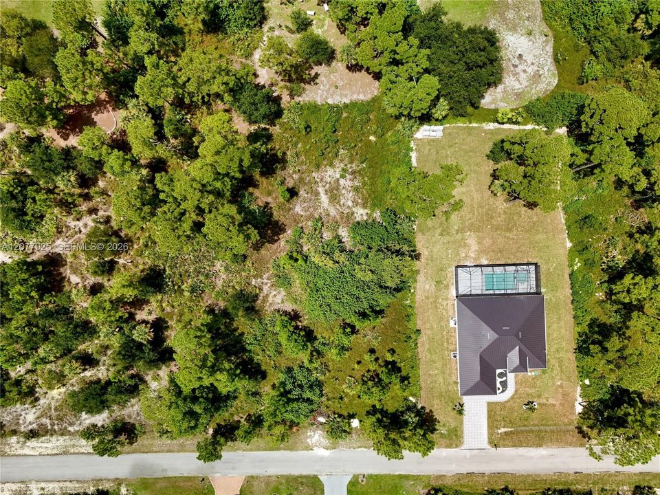 На продажу: $46,000 (0.50 acres)