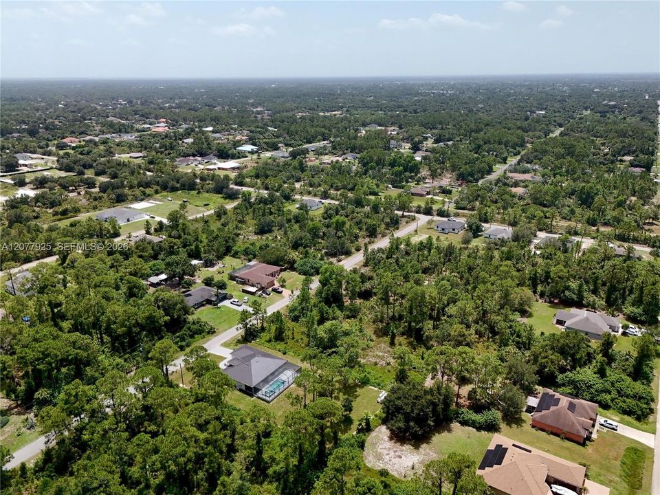 На продажу: $46,000 (0.50 acres)